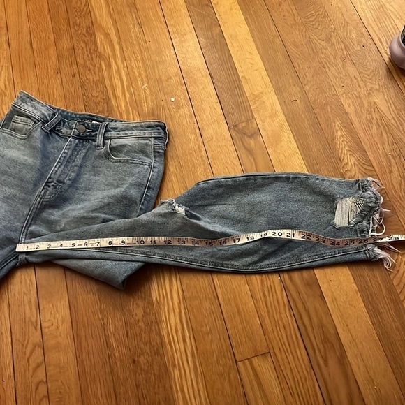 FASHION Nova • EUC distressed frayed hem straight leg jean •size 9 (measures 12) - Picture 7 of 7